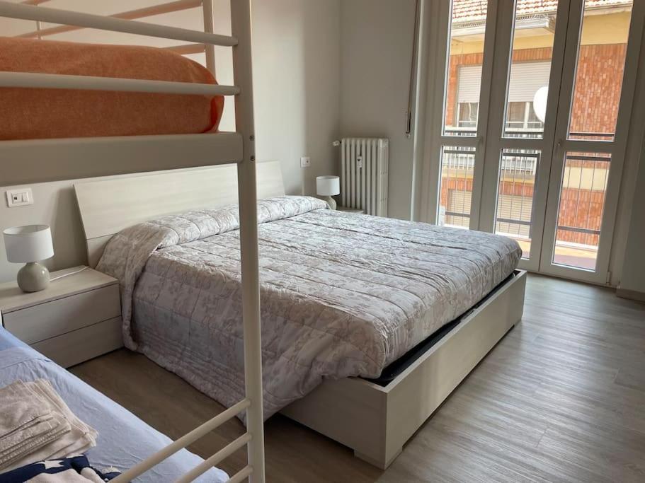 Suite De Rolandis Cin Itoo5Oo5C22Cdbezny Asti Exterior foto