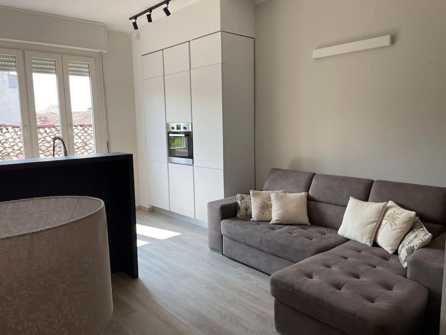 Suite De Rolandis Cin Itoo5Oo5C22Cdbezny Asti Exterior foto
